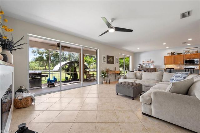 2688 Bellingham CT, Cape Coral, FL 33991