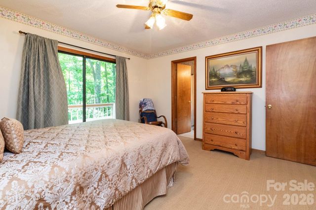 86 Mountain Road, Maggie Valley, NC 28751