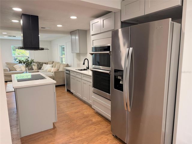 211 BAYSHORE DRIVE, Orlando, FL 32805