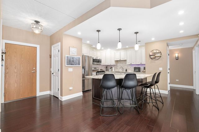 8727 W Bryn Mawr Avenue 606, Chicago, IL 60631