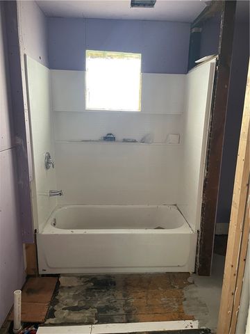 97 A & B United Road, Mt Pleasant Twp, PA 15666