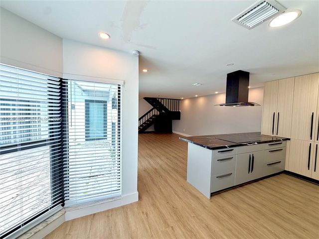 9900 NW 52nd Terrace 9900, Doral, FL 33178