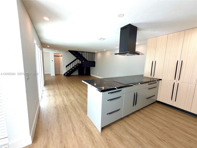 9900 NW 52nd Terrace 9900, Doral, FL 33178