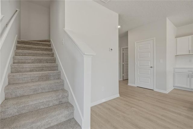 707 SW 6th Terrace, Oak Grove, MO 64075