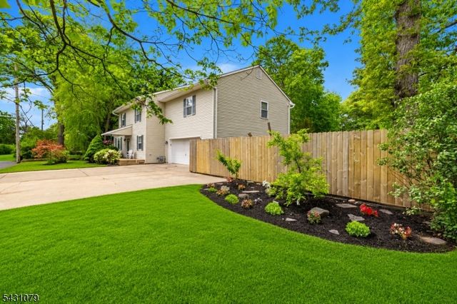 1591 W Princeton Ave, Brick Twp., NJ 08724