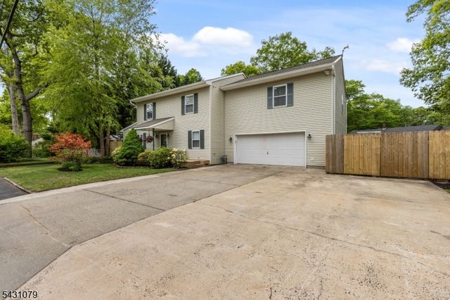 1591 W Princeton Ave, Brick Twp., NJ 08724