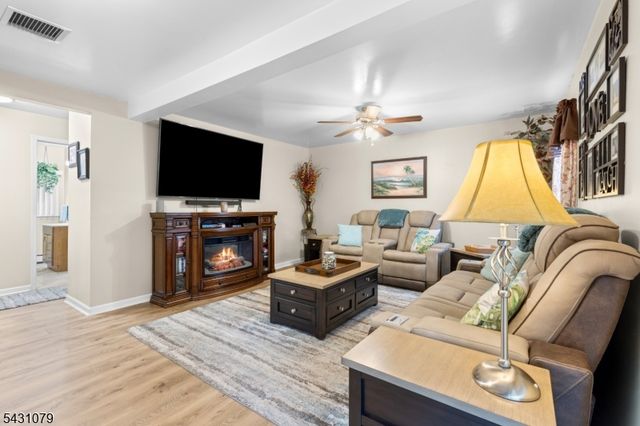 1591 W Princeton Ave, Brick Twp., NJ 08724