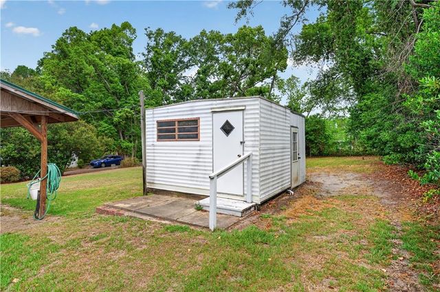 417 E Sellers Street E, Douglas, GA 31533