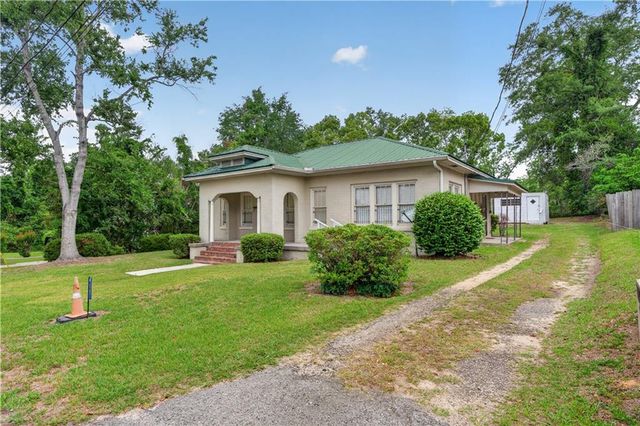417 E Sellers Street E, Douglas, GA 31533