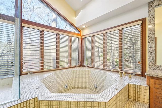 562 Pine Valley Road SE, Marietta, GA 30067