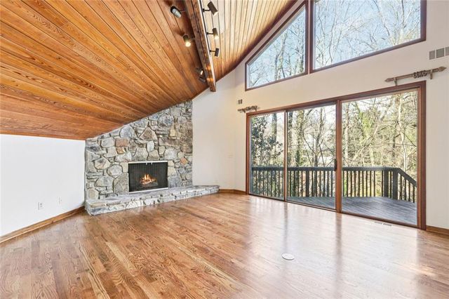 562 Pine Valley Road SE, Marietta, GA 30067
