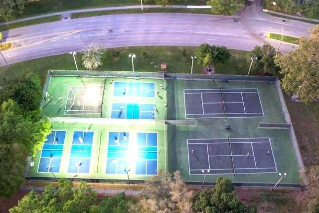 1900 Sabal Palm Drive 106, Davie, FL 33324