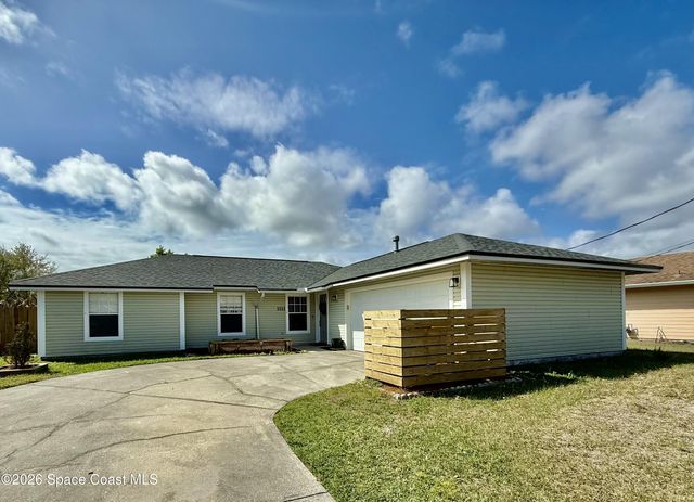 1111 Woodsmere Parkway, Rockledge, FL 32955