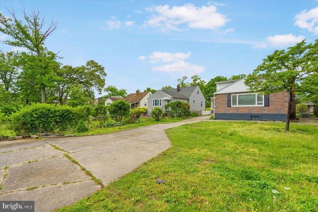 8121 HILLENDALE RD, Parkville, MD 21234