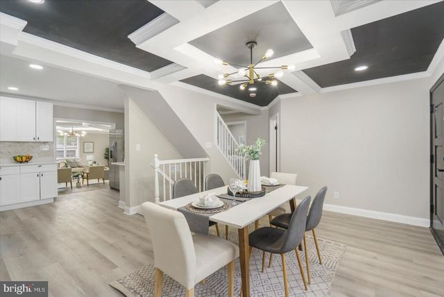 8121 HILLENDALE RD, Parkville, MD 21234