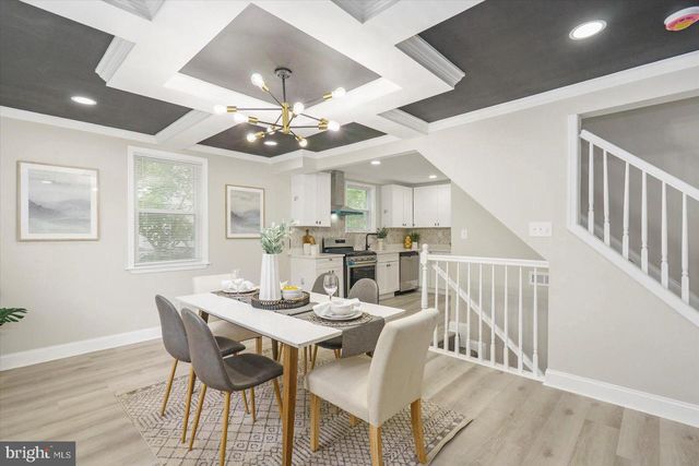 8121 HILLENDALE RD, Parkville, MD 21234