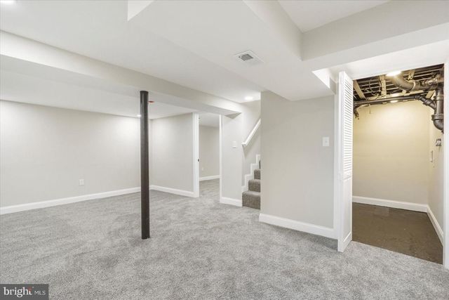 8121 HILLENDALE RD, Parkville, MD 21234