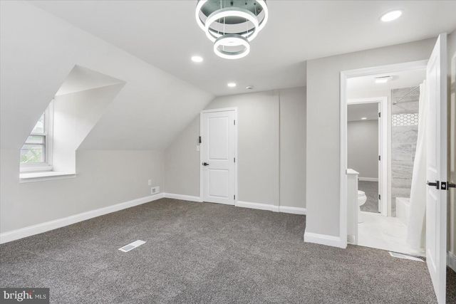 8121 HILLENDALE RD, Parkville, MD 21234