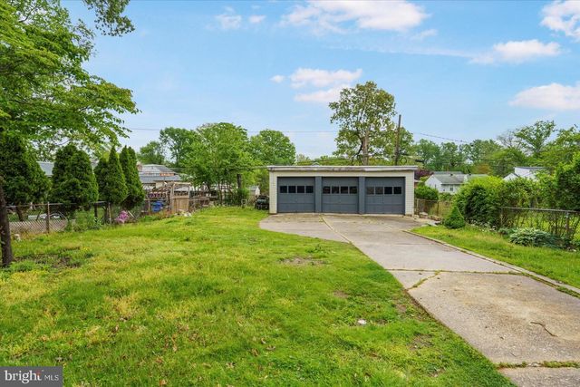 8121 HILLENDALE RD, Parkville, MD 21234