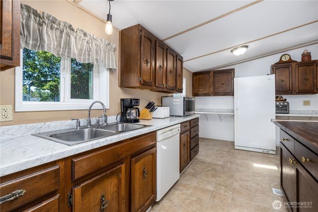 71 W Doggone Lane, Elma, WA 98541