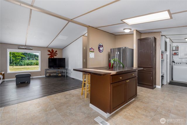 71 W Doggone Lane, Elma, WA 98541