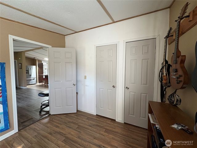 71 W Doggone Lane, Elma, WA 98541