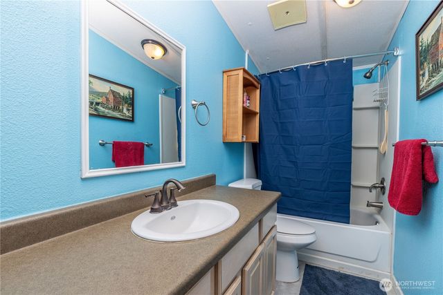 71 W Doggone Lane, Elma, WA 98541