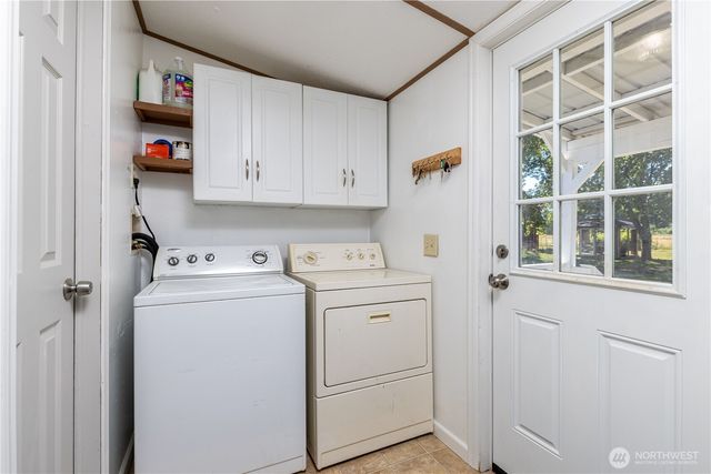 71 W Doggone Lane, Elma, WA 98541