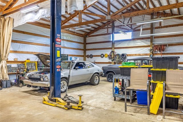 71 W Doggone Lane, Elma, WA 98541