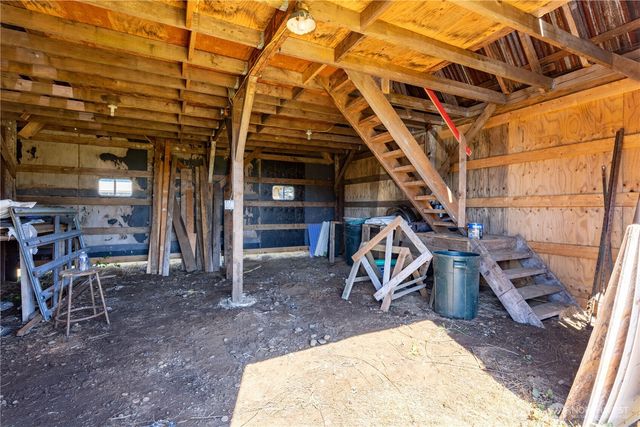 71 W Doggone Lane, Elma, WA 98541