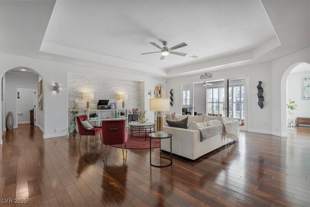 9763 Mountain Spruce Court, Las Vegas, NV 89178