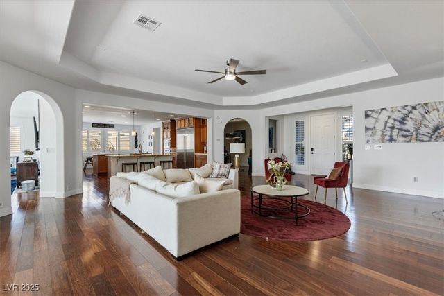 9763 Mountain Spruce Court, Las Vegas, NV 89178