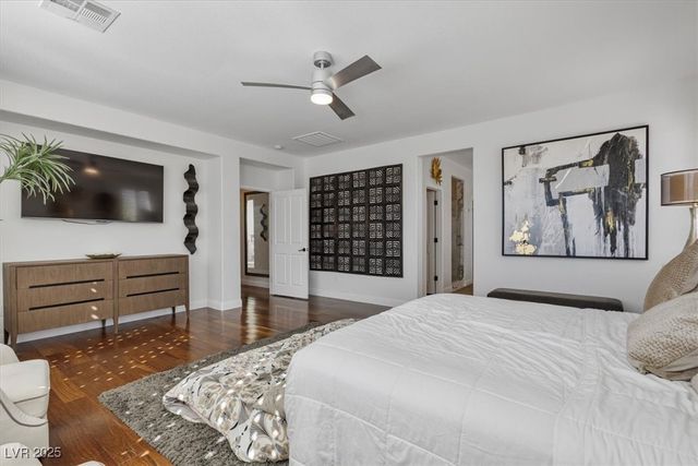 9763 Mountain Spruce Court, Las Vegas, NV 89178