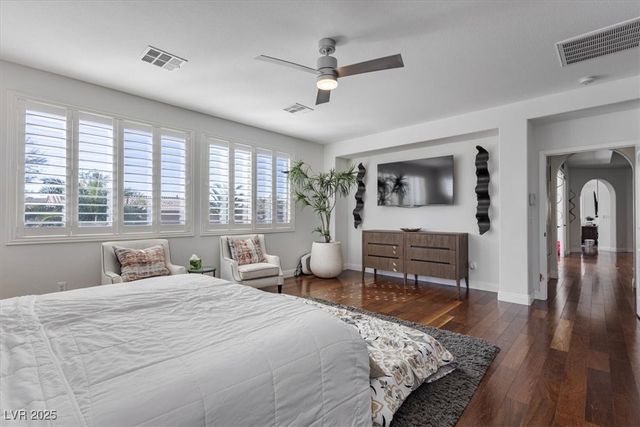 9763 Mountain Spruce Court, Las Vegas, NV 89178