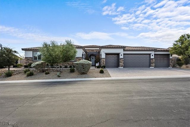 9763 Mountain Spruce Court, Las Vegas, NV 89178