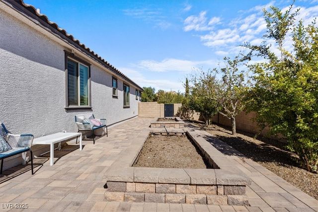 9763 Mountain Spruce Court, Las Vegas, NV 89178