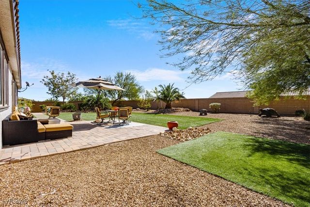 9763 Mountain Spruce Court, Las Vegas, NV 89178