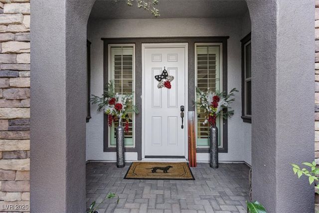 9763 Mountain Spruce Court, Las Vegas, NV 89178