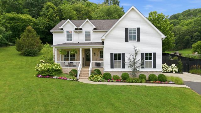 1779 Cayce Springs Rd, Thompsons Station, TN 37179
