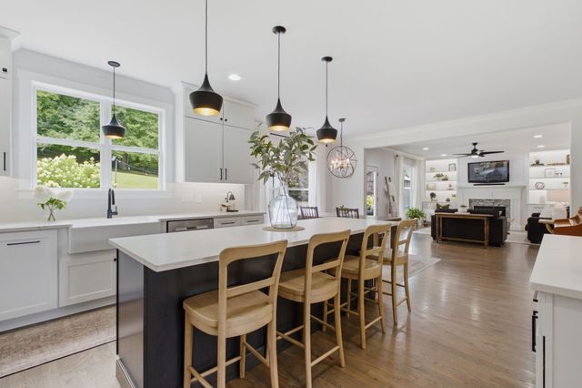 1779 Cayce Springs Rd, Thompsons Station, TN 37179