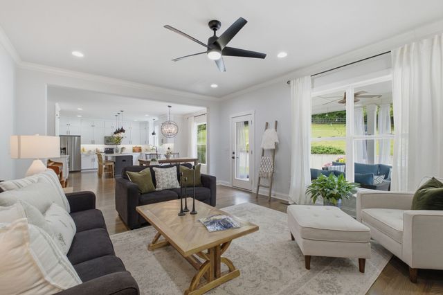 1779 Cayce Springs Rd, Thompsons Station, TN 37179