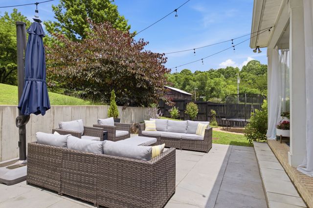 1779 Cayce Springs Rd, Thompsons Station, TN 37179