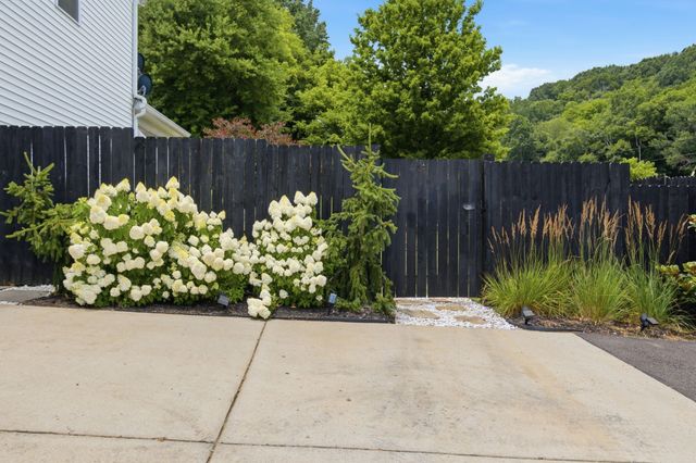 1779 Cayce Springs Rd, Thompsons Station, TN 37179