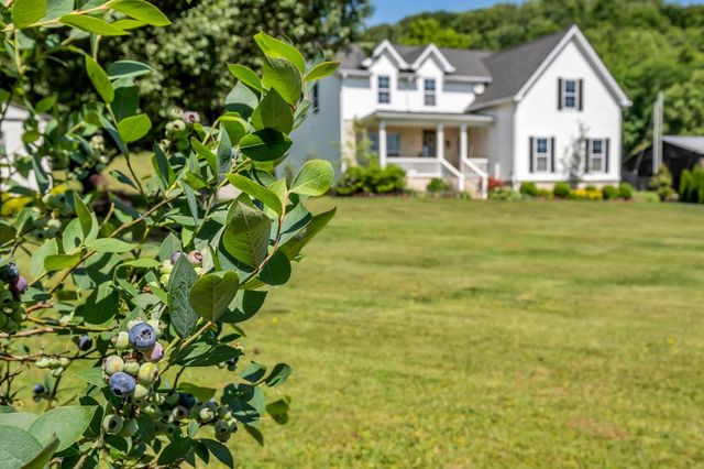 1779 Cayce Springs Rd, Thompsons Station, TN 37179