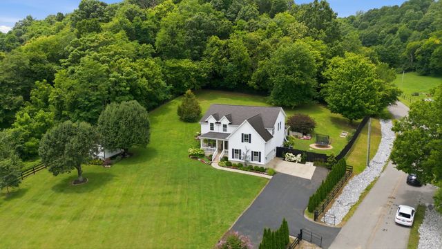 1779 Cayce Springs Rd, Thompsons Station, TN 37179