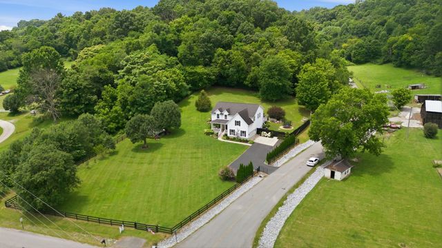 1779 Cayce Springs Rd, Thompsons Station, TN 37179