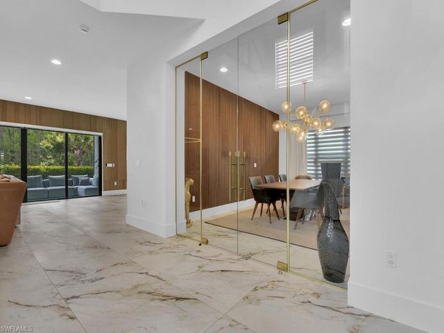 20318 Fair Oak LN, Estero, FL 33928