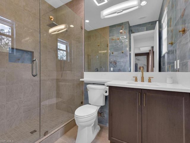 20318 Fair Oak LN, Estero, FL 33928