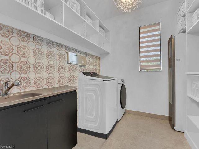 20318 Fair Oak LN, Estero, FL 33928