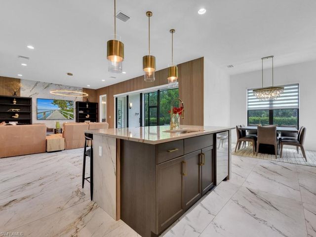 20318 Fair Oak LN, Estero, FL 33928